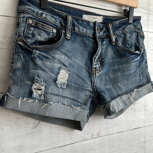 I & M Jeans Distressed Shorts | SIZE L - Picture 3 of 7